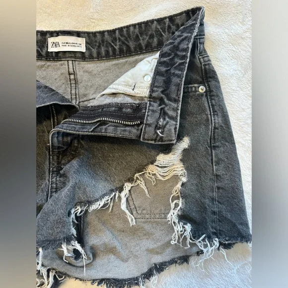 Zara shorts - Picture 6 of 7